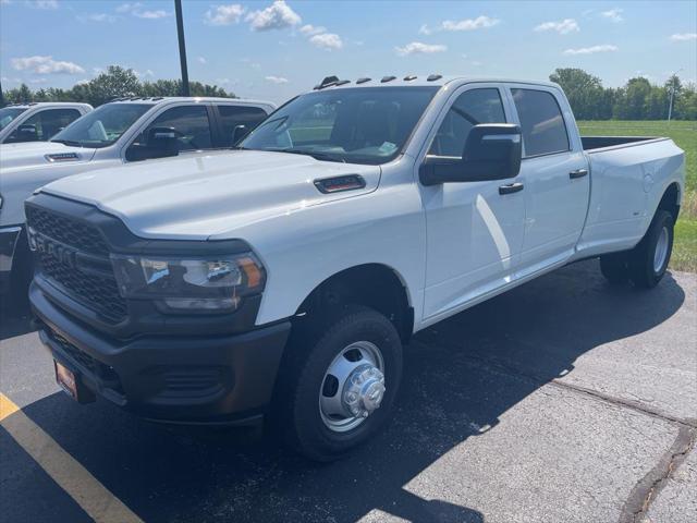 2024 RAM Ram 3500 RAM 3500 TRADESMAN CREW CAB 4X4 8 BOX
