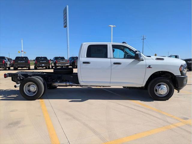 2024 RAM Ram 3500 Chassis Cab RAM 3500 TRADESMAN CREW CAB CHASSIS 4X4 60 CA