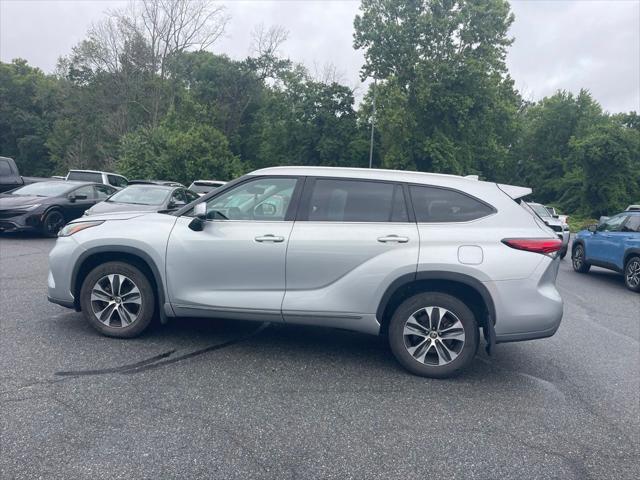 2022 Toyota Highlander XLE 2022 Toyota Highlander XLE