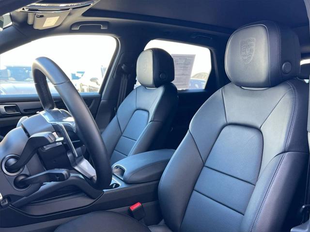 2023 Porsche Cayenne Unknown
