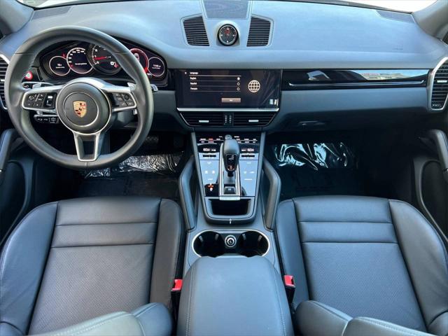 2023 Porsche Cayenne Unknown