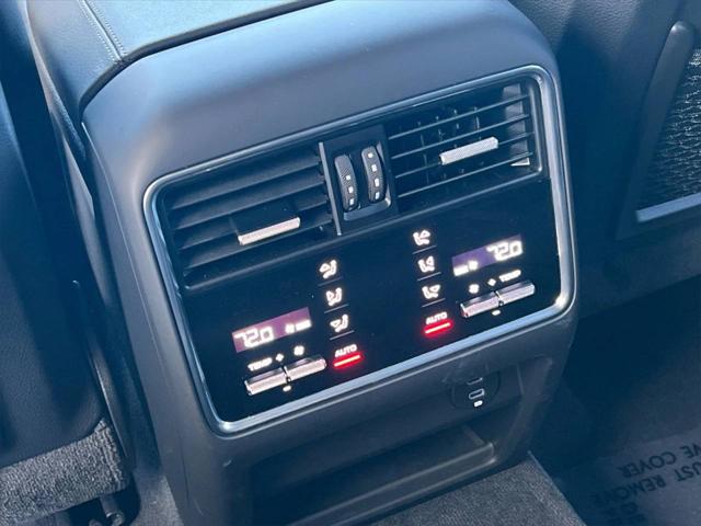 2023 Porsche Cayenne Unknown