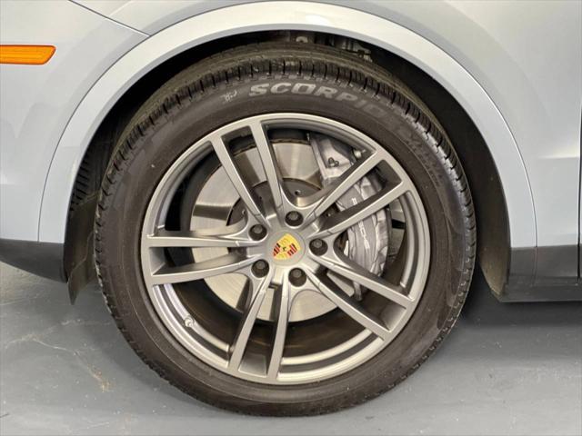 2023 Porsche Cayenne Unknown