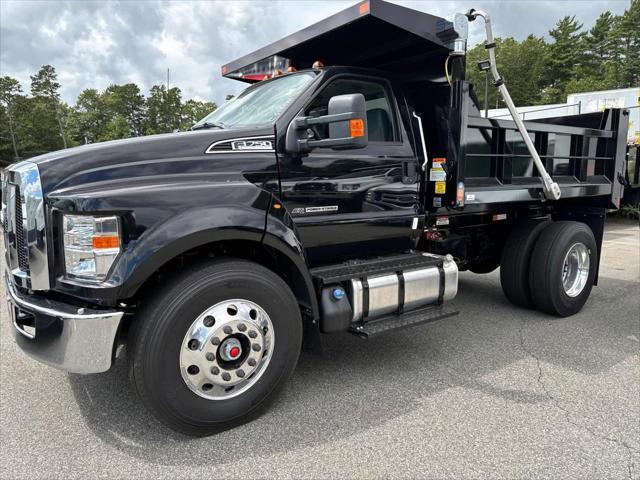 2025 Ford F-750 SUPER DUTY