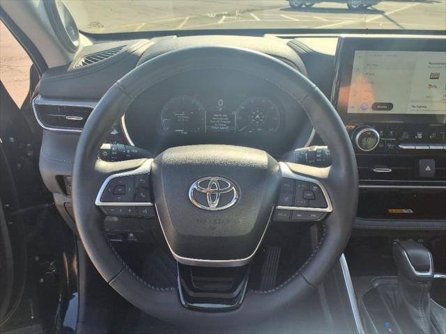 2024 Toyota Highlander Platinum