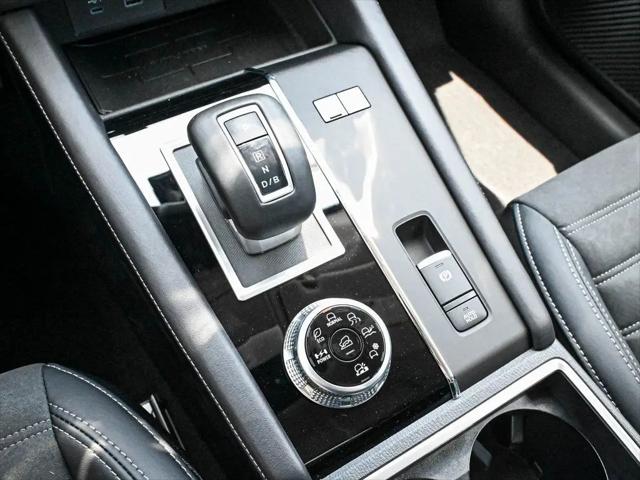 2024 Mitsubishi Outlander PHEV SE S-AWC
