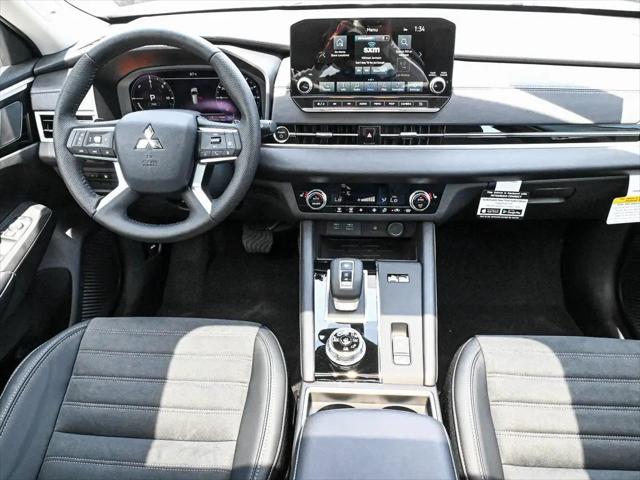 2024 Mitsubishi Outlander PHEV SE S-AWC