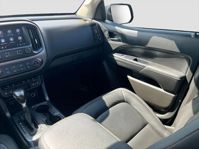 2022 GMC Canyon 4WD Crew Cab Short Box AT4 - Leather