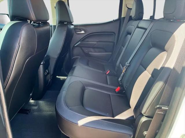 2022 GMC Canyon 4WD Crew Cab Short Box AT4 - Leather