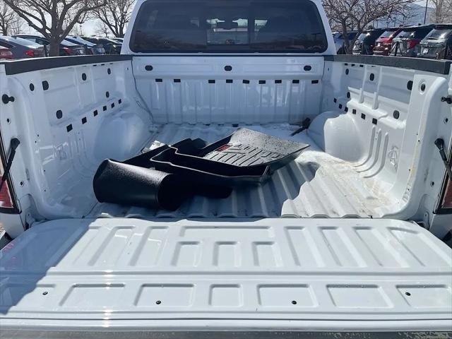 2022 GMC Canyon 4WD Crew Cab Short Box AT4 - Leather