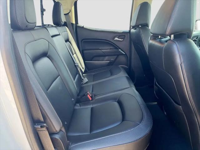 2022 GMC Canyon 4WD Crew Cab Short Box AT4 - Leather
