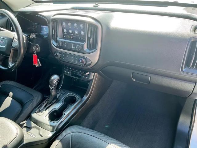 2022 GMC Canyon 4WD Crew Cab Short Box AT4 - Leather