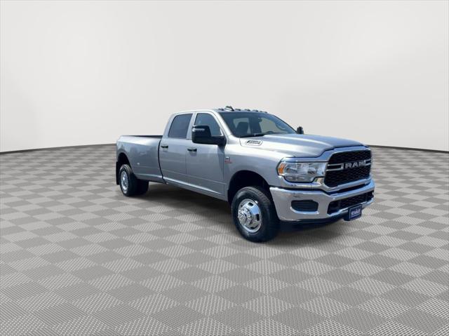 2024 RAM Ram 3500 RAM 3500 TRADESMAN CREW CAB 4X4 8 BOX