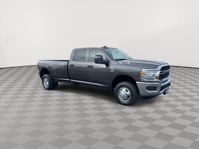 2024 RAM Ram 3500 RAM 3500 TRADESMAN CREW CAB 4X4 8 BOX