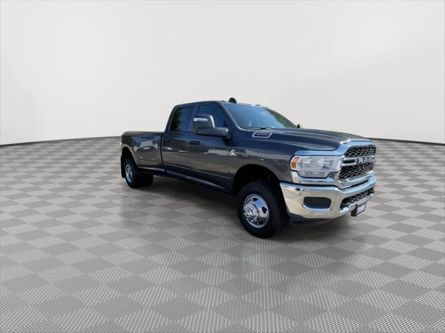 2024 RAM Ram 3500 RAM 3500 TRADESMAN CREW CAB 4X4 8 BOX