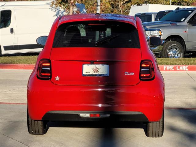 2024 Fiat FIAT 500e 500e INSPI(RED)