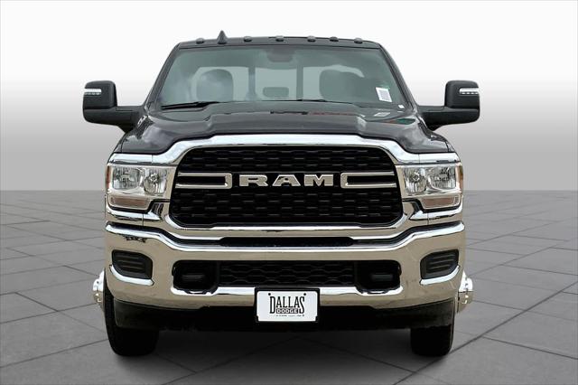 2024 RAM Ram 3500 RAM 3500 TRADESMAN CREW CAB 4X4 8 BOX