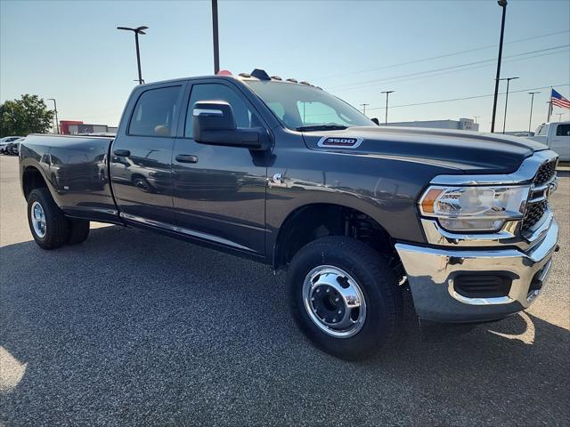 2024 RAM Ram 3500 RAM 3500 TRADESMAN CREW CAB 4X4 8 BOX