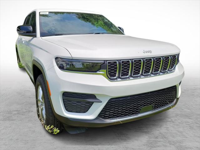 2024 Jeep Grand Cherokee GRAND CHEROKEE LAREDO X 4X4