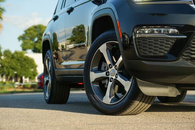 2023 Jeep Grand Cherokee 4xe Base 4xe 2023 Jeep Grand Cherokee 4xe Base 4xe