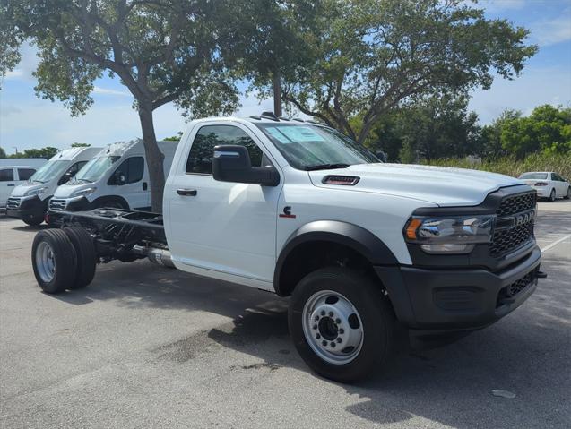 2024 RAM Ram 5500 Chassis Cab RAM 5500 TRADESMAN CHASSIS REGULAR CAB 4X2 84 CA