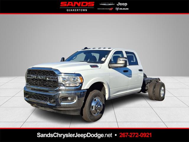 2024 RAM Ram 3500 Chassis Cab RAM 3500 TRADESMAN CREW CAB CHASSIS 4X4 60 CA