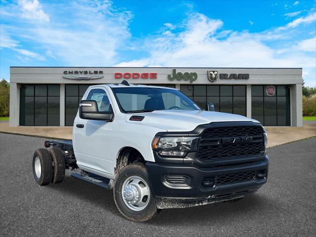 2024 RAM Ram 3500 Chassis Cab RAM 3500 TRADESMAN CHASSIS REGULAR CAB 4X4 60 CA