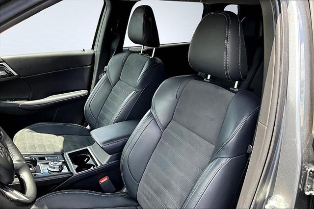 2023 Mitsubishi Outlander PHEV SE S-AWC