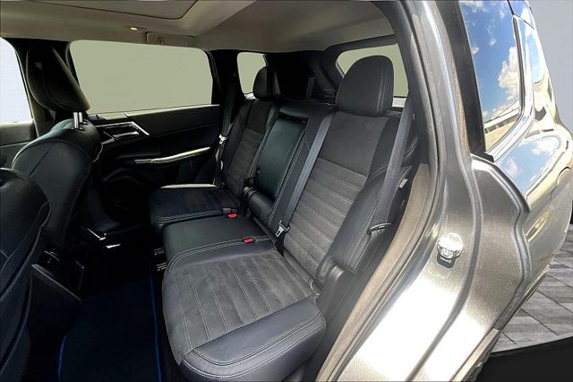 2023 Mitsubishi Outlander PHEV SE S-AWC