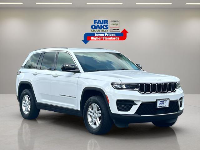 2023 Jeep Grand Cherokee Laredo 4x4