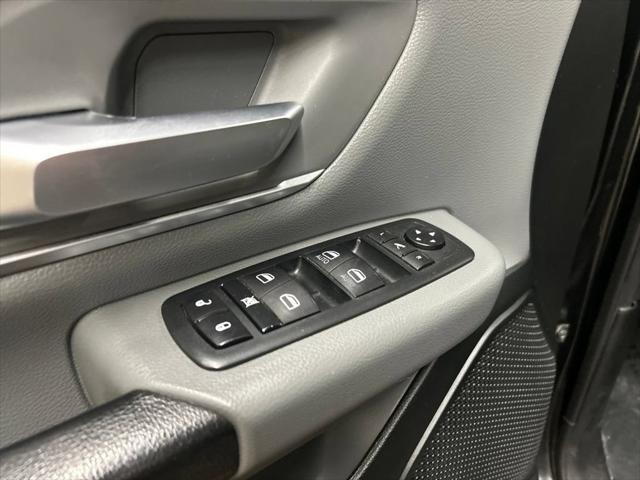 2020 Ram 1500 Big Horn Crew Cab 4x4 57 Box