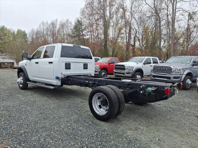 2024 RAM Ram 5500 Chassis Cab RAM 5500 TRADESMAN CHASSIS CREW CAB 4X2 84 CA