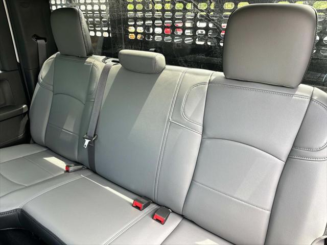 2024 Ram 3500 Tradesman/SLT/Laramie/Limited