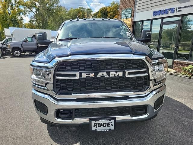 2024 Ram 3500 Tradesman/SLT