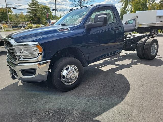 2024 Ram 3500 Tradesman/SLT