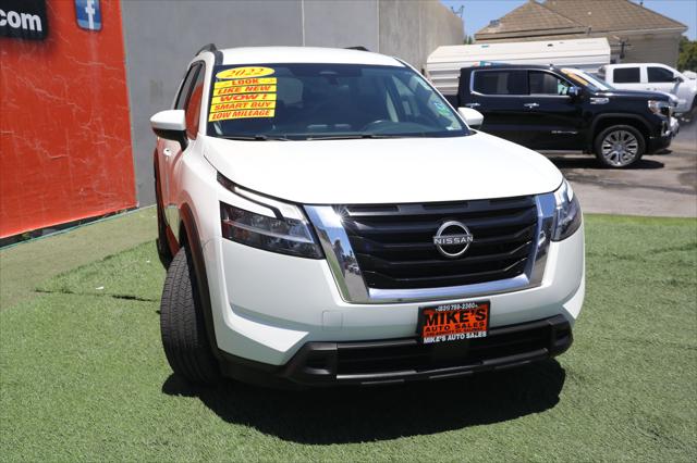 2022 Nissan Pathfinder SV 4WD