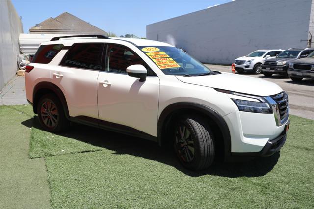 2022 Nissan Pathfinder SV 4WD