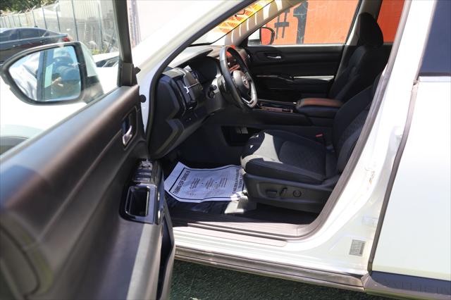 2022 Nissan Pathfinder SV 4WD