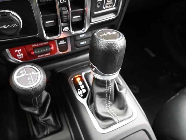 2024 Jeep Gladiator Jeep Beach