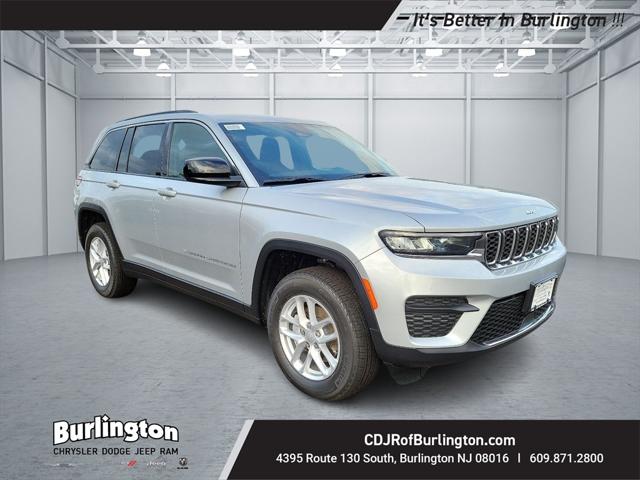 2024 Jeep Grand Cherokee GRAND CHEROKEE LAREDO X 4X4