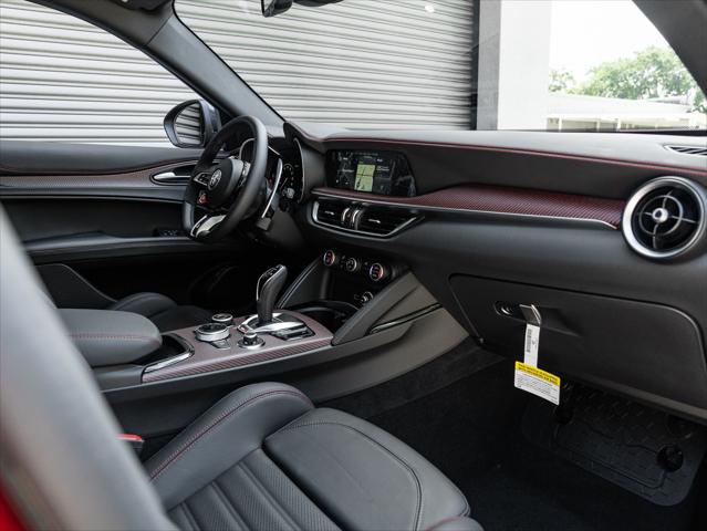 2024 Alfa Romeo Stelvio STELVIO QUADRIFOGLIO SUPERSPORT AWD 2024 Alfa Romeo Stelvio STELVIO QUADRIFOGLIO SUPERSPORT AWD