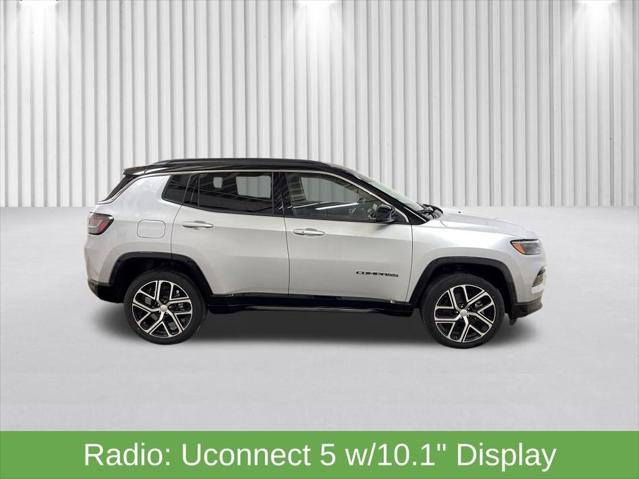 2024 Jeep Compass COMPASS LIMITED 4X4