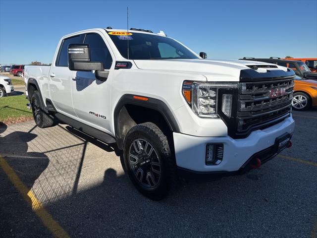 2022 GMC Sierra 2500HD 4WD Crew Cab Standard Bed AT4
