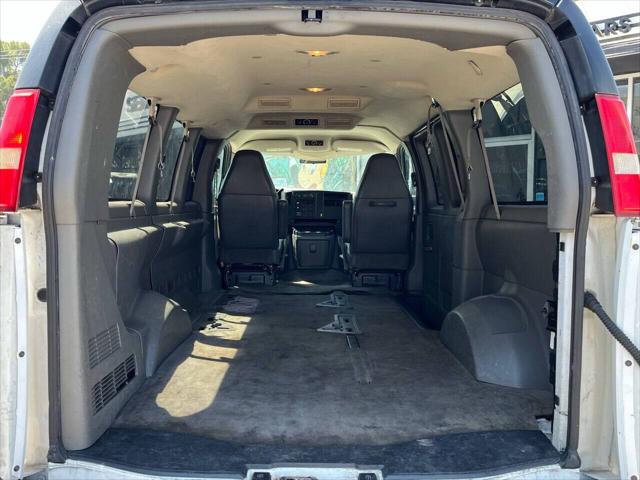 2006 GMC Savana LS