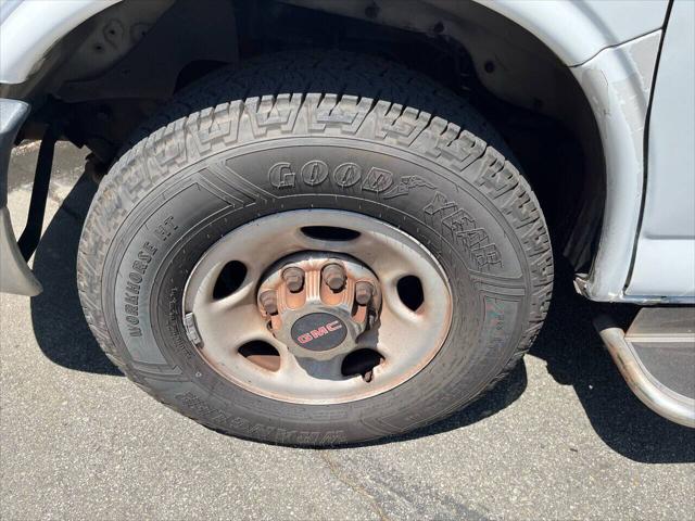 2006 GMC Savana LS