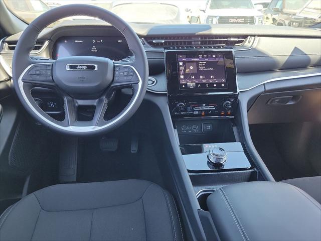 2024 Jeep Grand Cherokee GRAND CHEROKEE L LAREDO X 4X2