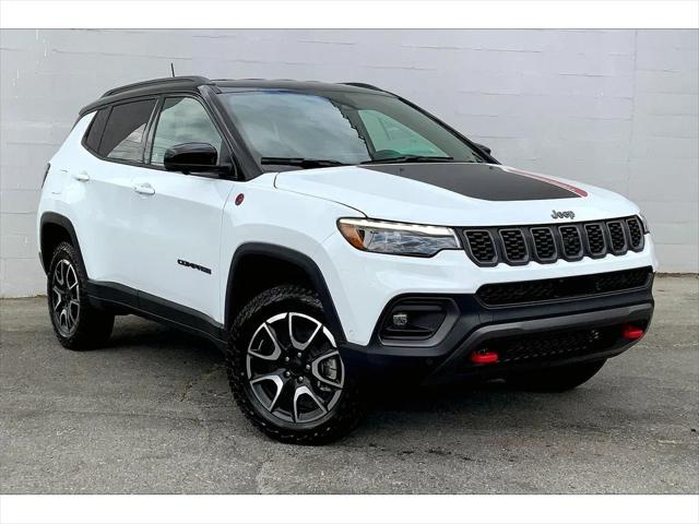 2024 Jeep Compass COMPASS TRAILHAWK 4X4