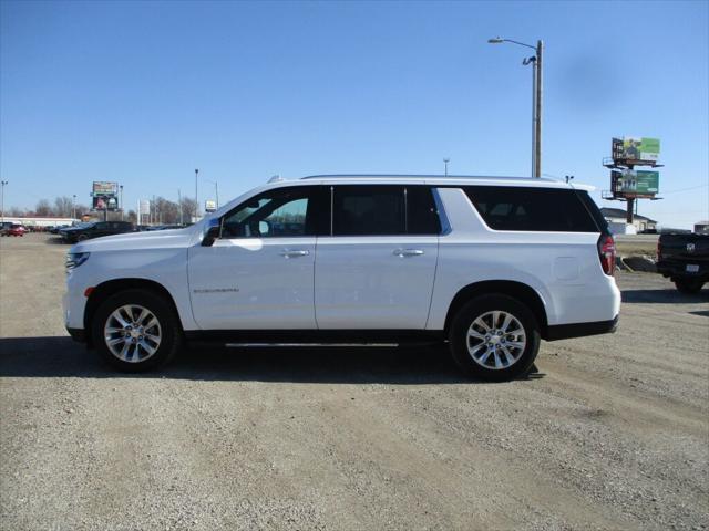 2023 Chevrolet Suburban 4WD Premier