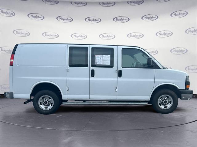 2022 GMC Savana Cargo RWD 2500 Regular Wheelbase Work Van