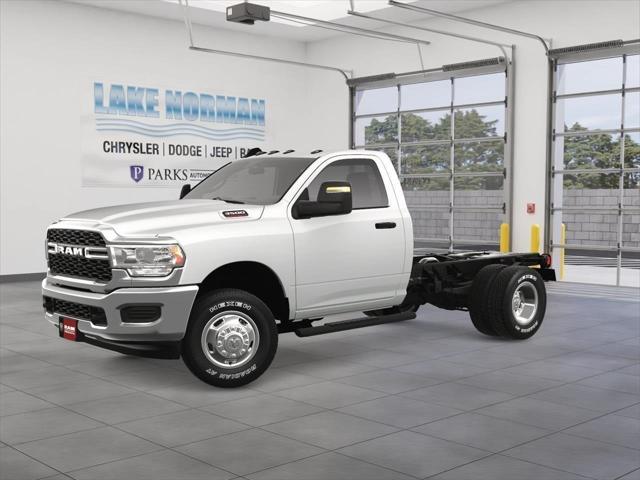 2024 RAM Ram 3500 Chassis Cab RAM 3500 TRADESMAN CHASSIS REGULAR CAB 4X4 60 CA